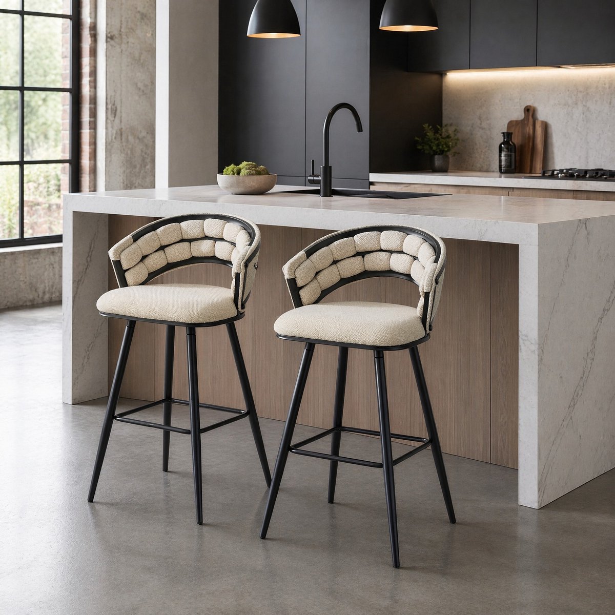 HAUSS SPOLE Barkruk - Set Van 2 - Met Rugleuning En Voetsteun - Voor Keukeneiland En Bar - Velvet En Metaal - Beige Zwart