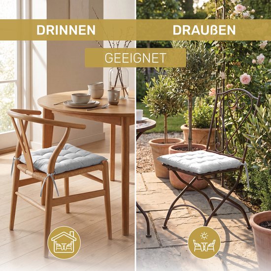 Een lichtgrijs gestikt stoelkussen binnen en buiten op houten en metalen stoelen.