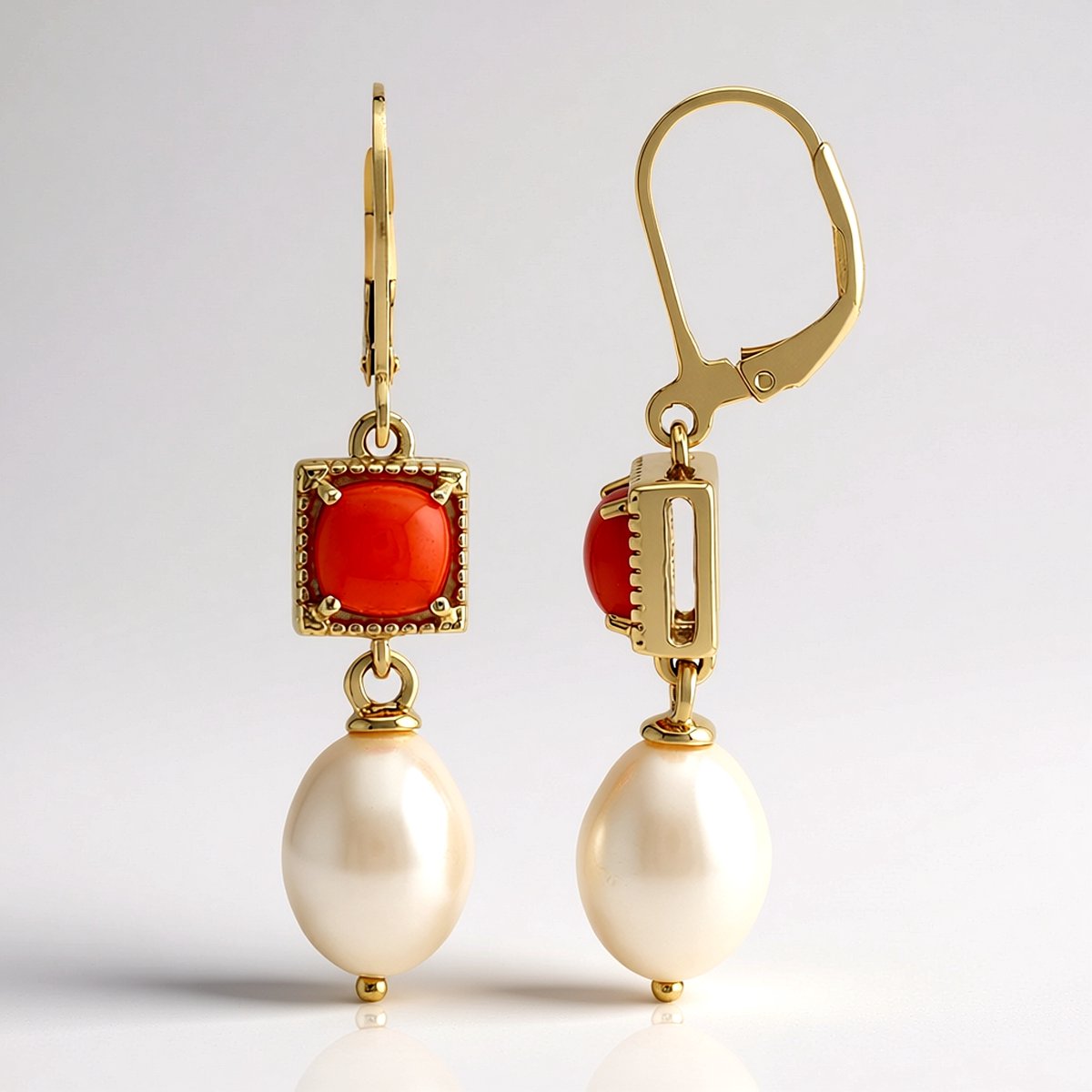 Cavill - Zilveren Vergulde Oorbellen met Witte Zoetwaterparels 11x8mm & Antieke Carneool Cabochon 1,88ct - Elegante Dameshangertjes
