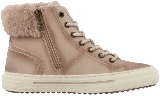 Roze hoge sneaker met bruine bontkraag, veters en rits. Mustang logo en "MUSTANG" op de zool.