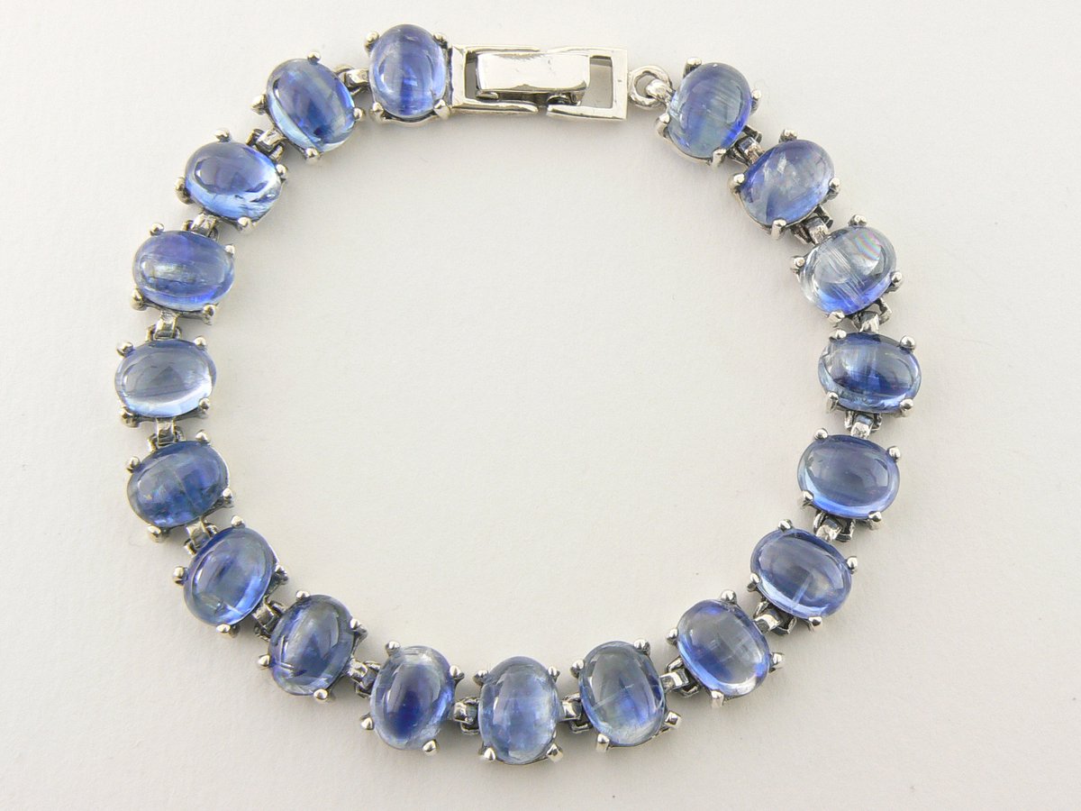 Zilveren armband met kyaniet