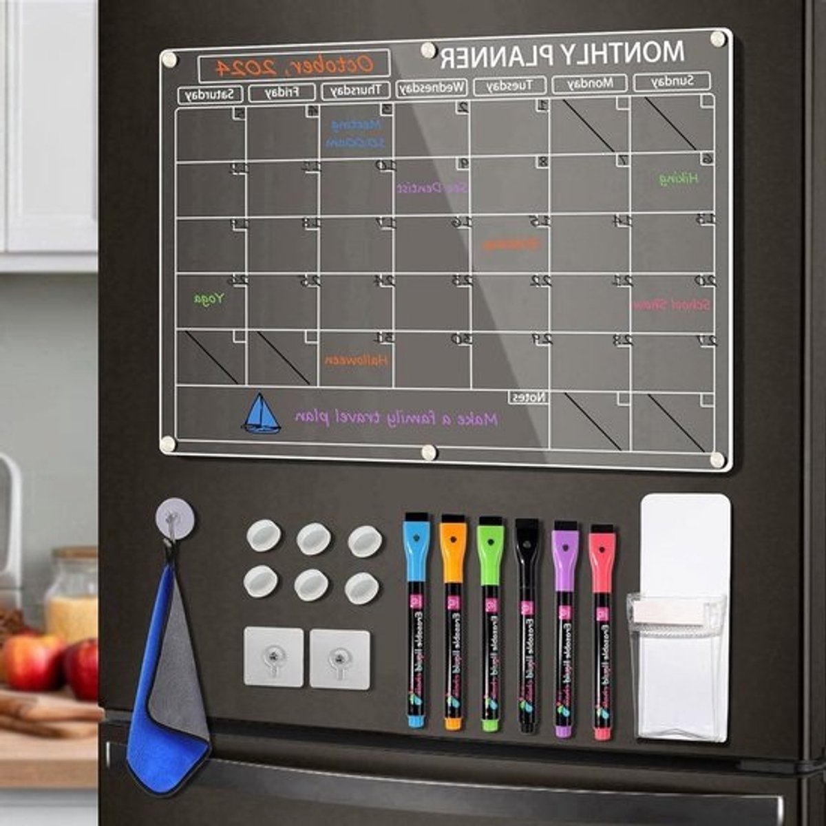 Transparante Maandplanner voor Koelkast, 16"x12" Acryl Magnetisch Witbord met 6 Krijtmarkers, Pennenhouder en Wandbevestiging voor Organisatie en Planning