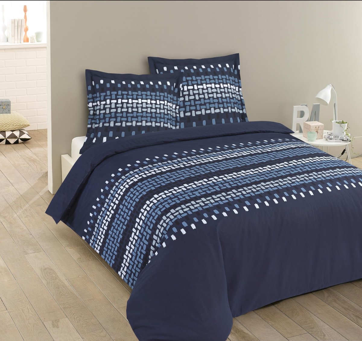 Elzusha - Duvet Cover Set 240 x 220 cm met 2 Kussenslopen van 100% Katoen