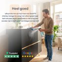 Man spuit en poetst een donker meubel. Tekst: "Heel goed". Trustpilot en Google reviews.