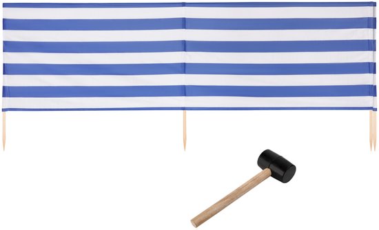 Blauw-wit gestreept windscherm met houten stokken en een hamer.