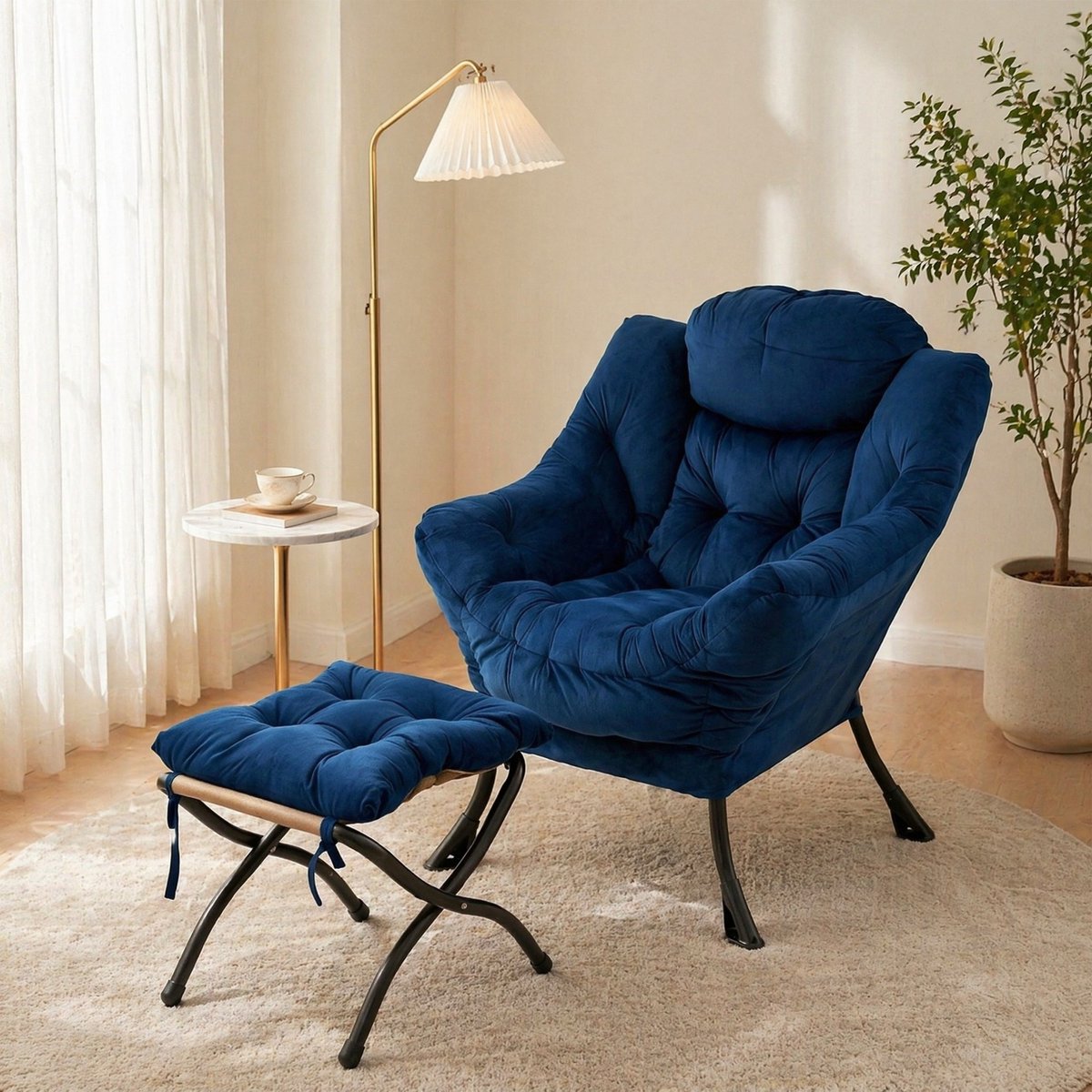 Wishdor Fauteuil met hocker - Donkerblauw - Met armleuningen en zijvak - Relaxfauteuil voor woonkamer slaapkamer kantoor - Metalen frame - 79 x 72 x 96 cm