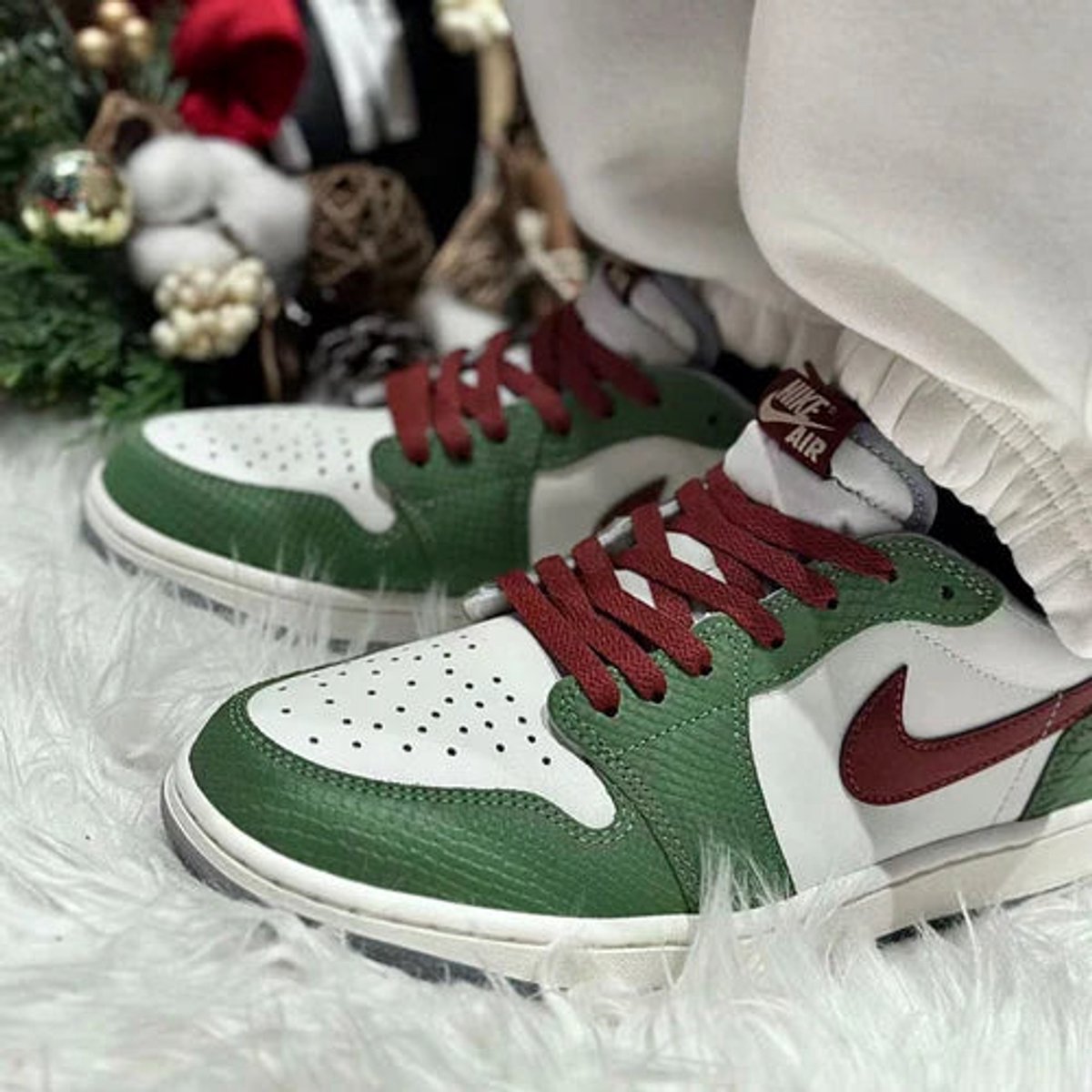 Jordan 1 Retro Low OG Year of the Dragon (2024)