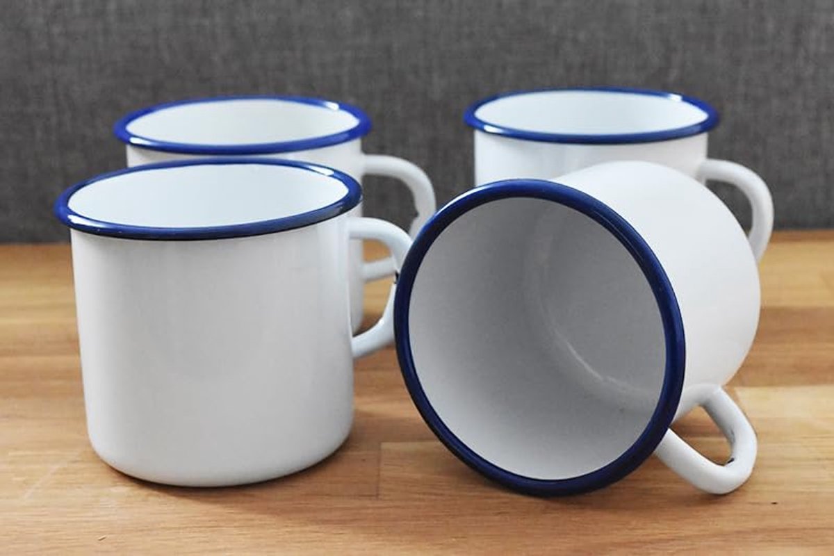 Set van 4 kopjes, geëmailleerd metaal, 400 ml, wit met blauwe rand
