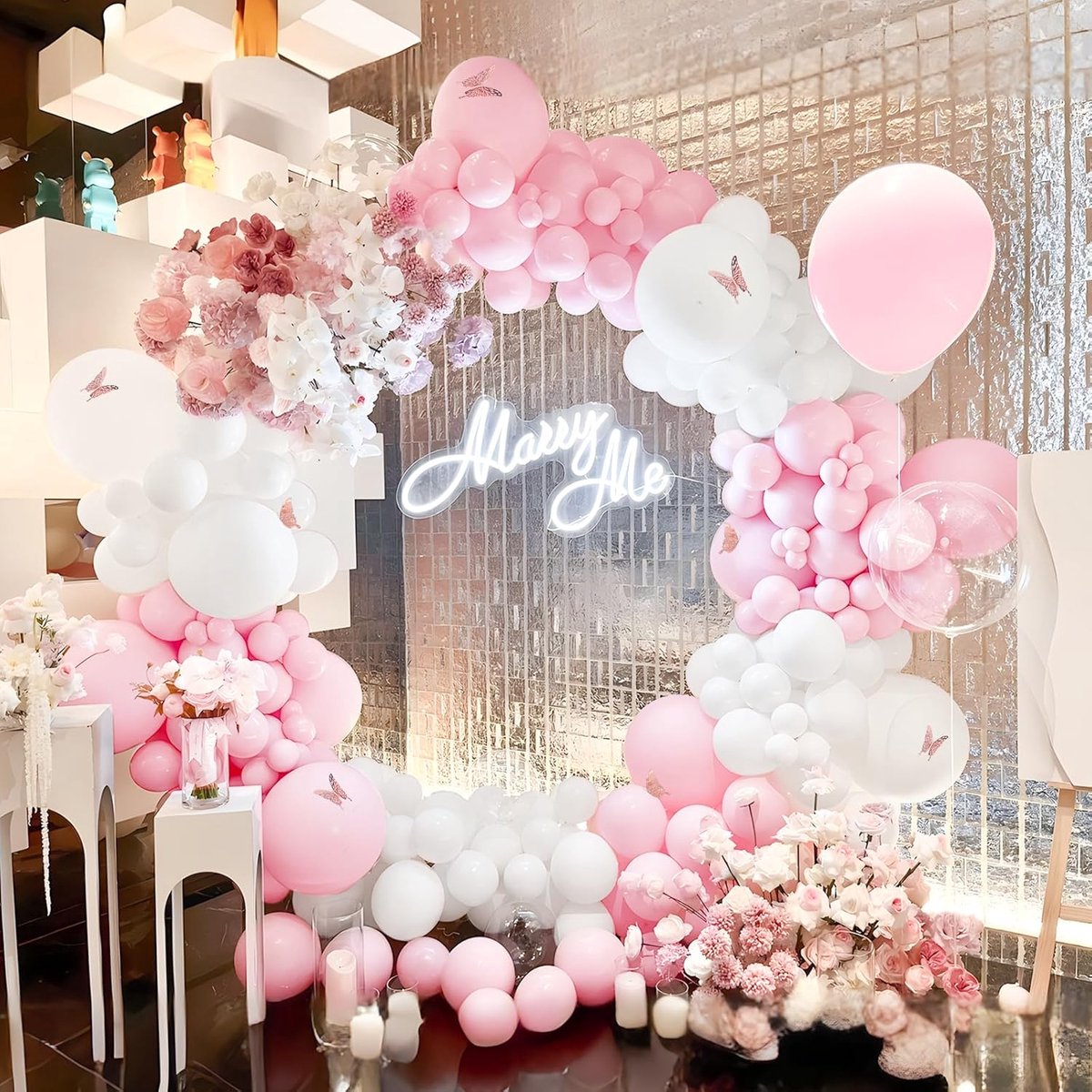 Roze en witte ballonboog kit, 151 stuks pastelroze ballonslinger kit met vlinderstickers latex ballonnen verschillende maten 45/30/35 cm voor bruiloft, bruidsdouche, babyshower, feestdecoratie