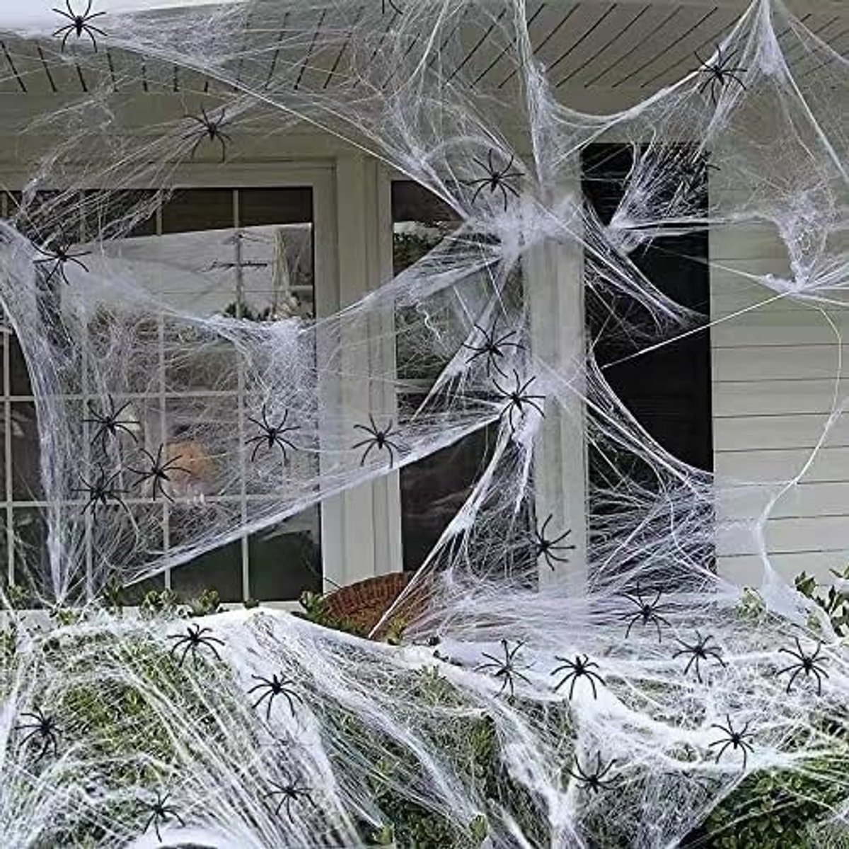 Halloween spinnenwebdecoratie, 240 g rekbare spinnenwebben met 60 realistische nepspinnen, spinnenwebben Halloween-decoraties, voor binnen buiten tuinen, garages, spookhuisfeesten