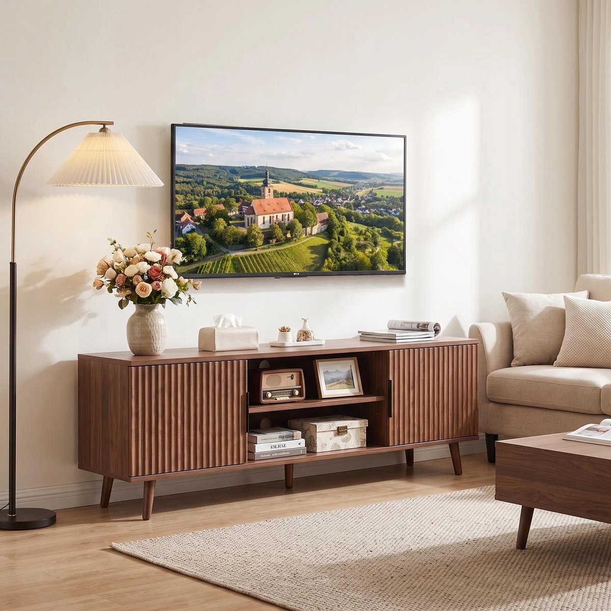 Pugsdrly Geribbeld tv-meubel voor de woonkamer, 138 cm Mid-Century Modern entertainmentcentrum, tv-console met open planken, tv-kast voor de slaapkamer, walnoot