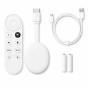 Witte Chromecast-dongle, afstandsbediening, USB-kabel, en twee batterijen.