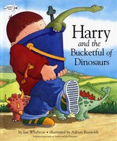 Een jongen met rood haar in een blauwe emmer vol dinosaurussen, met de titel Harry en de emmer vol dinosaurussen.