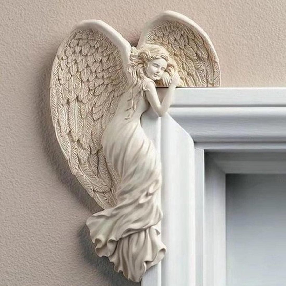 Vintage-stijl deurkozijn decoratie met engelenvleugels Shabby Chic