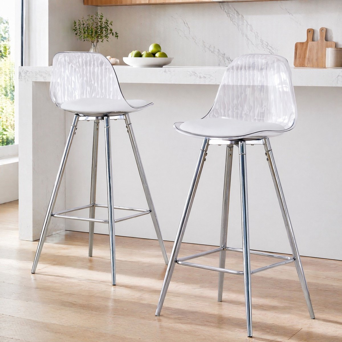 MEUNIQ Transparante barkruk set van 2 met zilverkleurig metalen frame, kuipstoel met rugleuning en voetsteun, 96,5 cm hoog, voor keuken, bar en café Silver