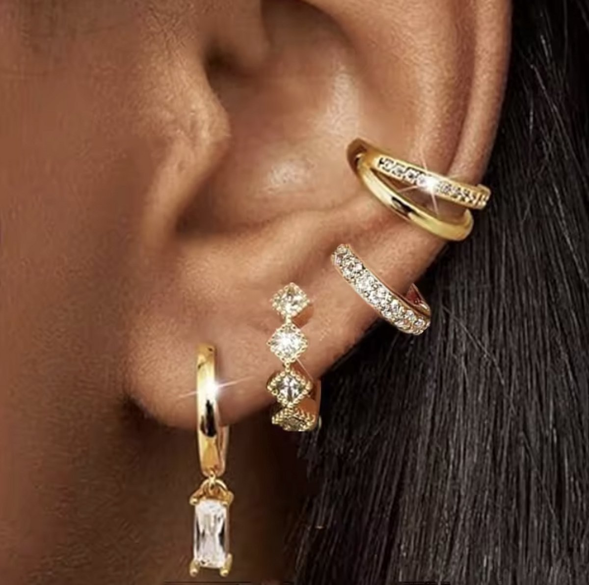 Oorbellen Set - 4 stuks - Kleur: Goud - Luxe Oorbellen - Incl. Cadeauverpakking - Oorhangers / Oorring / Oorknopjes - Hoge Kwaliteit RVS - Stainless Steel / Roestvrijstaal - Verkleurt Niet - Oorbellen Set - Oorbellen Vrouwen / Dames