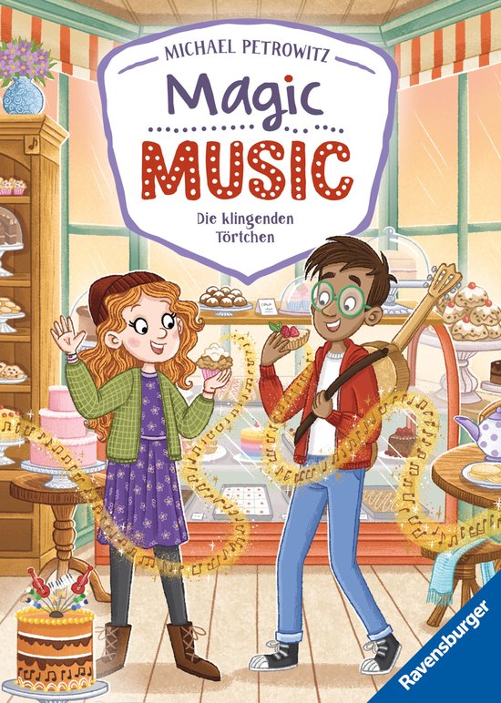 Boek kaft met de titel 'Magic Music Die klingenden Törtchen'. Een meisje met rood haar en een jongen met een bril staan met gebak en muzieknoten.