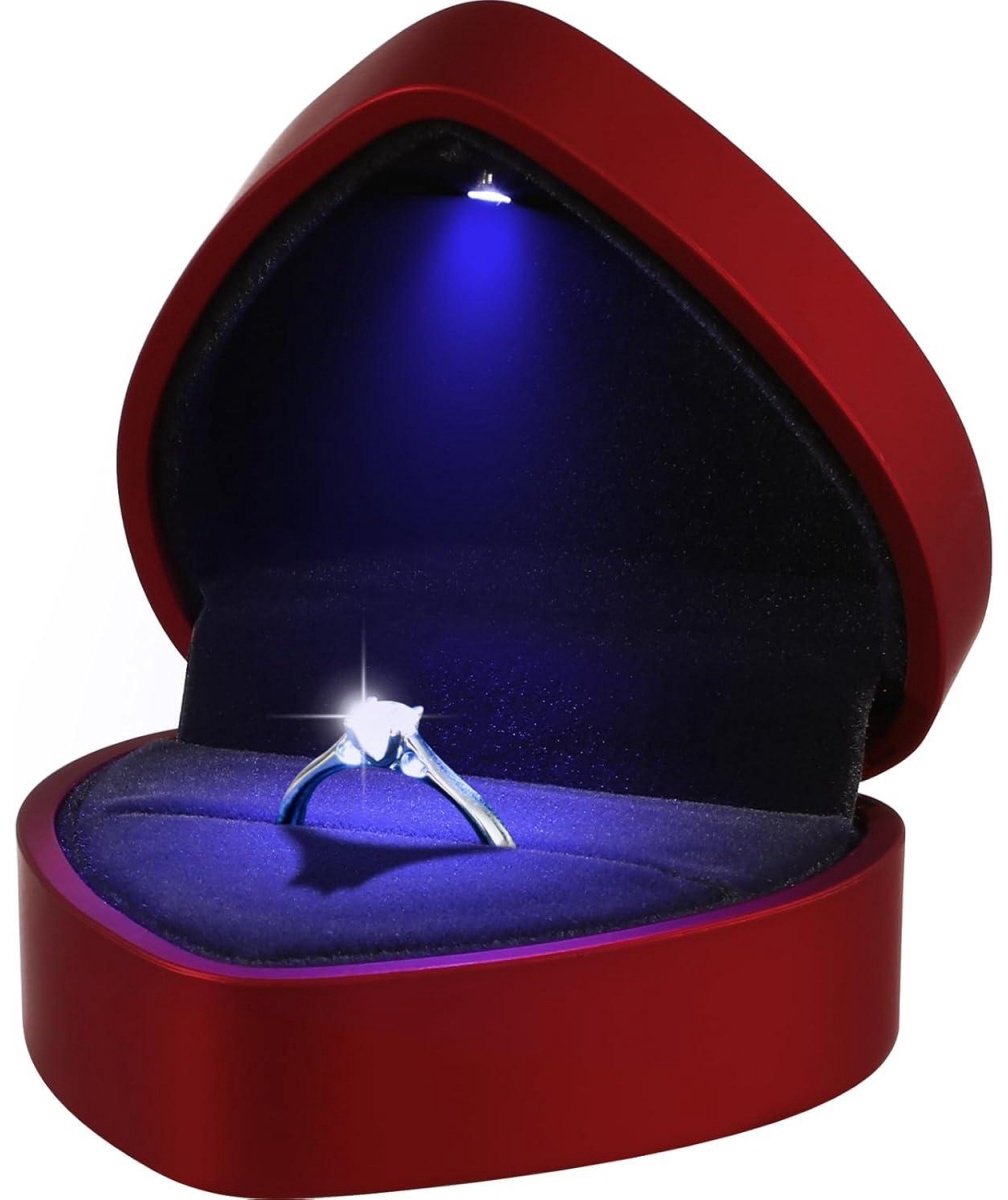 GELLDG Sieradendoos met LED Verlichting - Ringdoosje in Hartvorm - Geschenkdoos voor Verlovingsring of Trouwring - Geschikt voor Valentijnsdag en Speciale Gelegenheden - Kunststof - Afmetingen 7x6,3x4cm