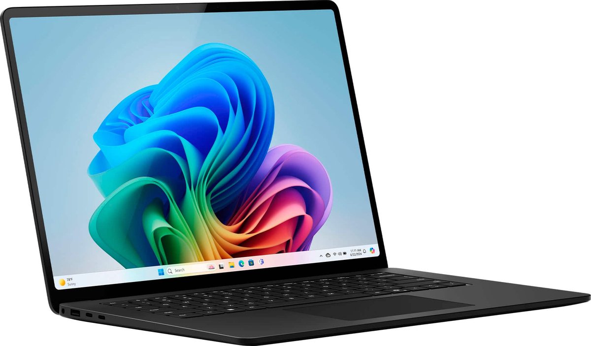 Microsoft Surface Laptop 8 Copilot+ PC Snapdragon 38,1 cm (15") Touchscreen 16 GB LPDDR5x-SDRAM 512 GB SSD Wi-Fi 7 (802.11be) Windows 11 Pro Platina