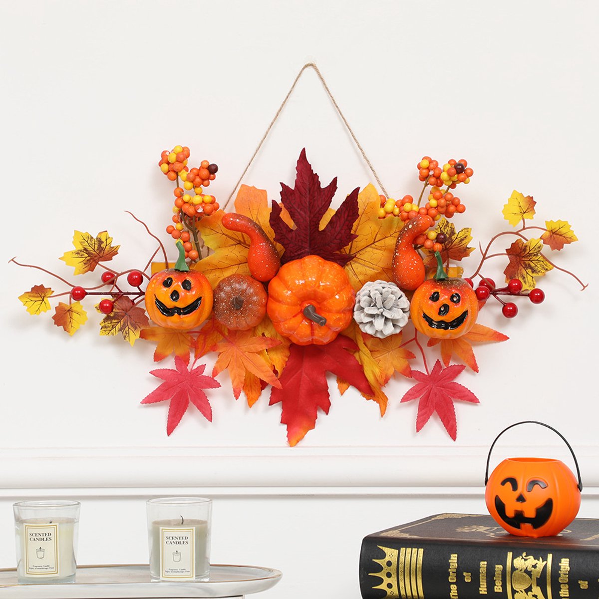 Herfstkrans met pompoenen en esdoornbladeren - inclusief ophangtouw - Geschikt voor voordeuren - Perfect voor Halloween en andere feestdagen