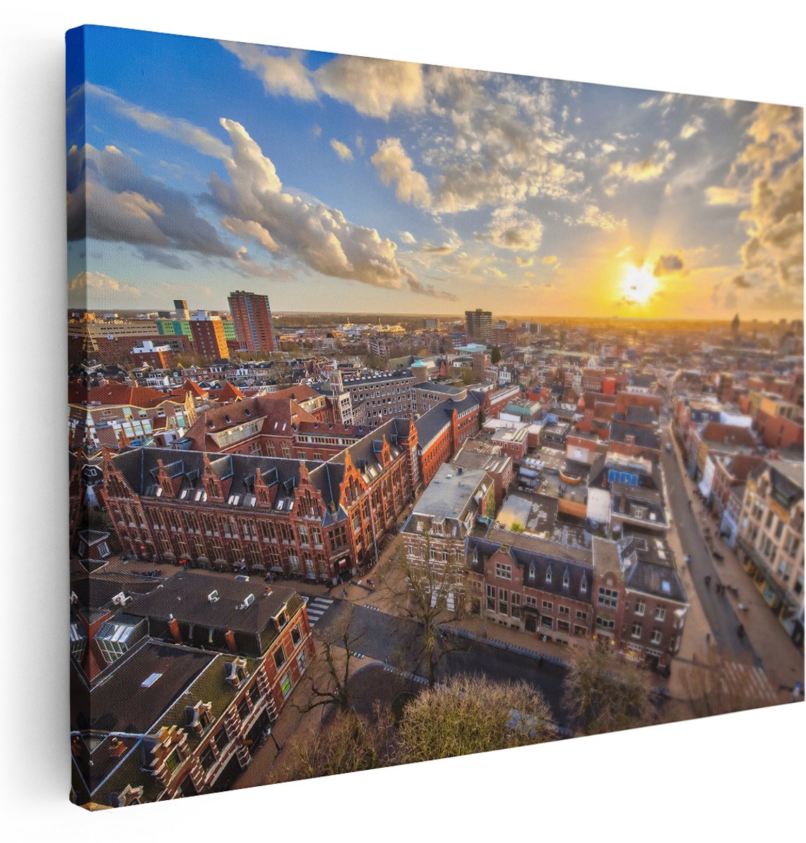 Artaza Canvas Schilderij Groningen Stad bij Zonsondergang - 160x120 cm - Groot - Wanddecoratie Woonkamer - Schilderijen - Muurdecoratie