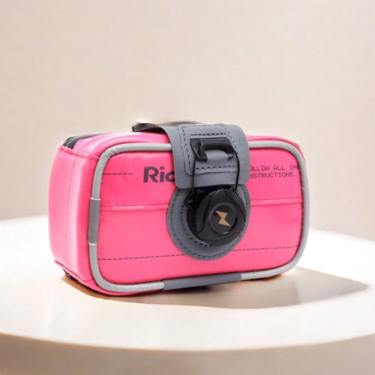 RideNow TPU zadeltasje Roze Duurzaam recycle TPU