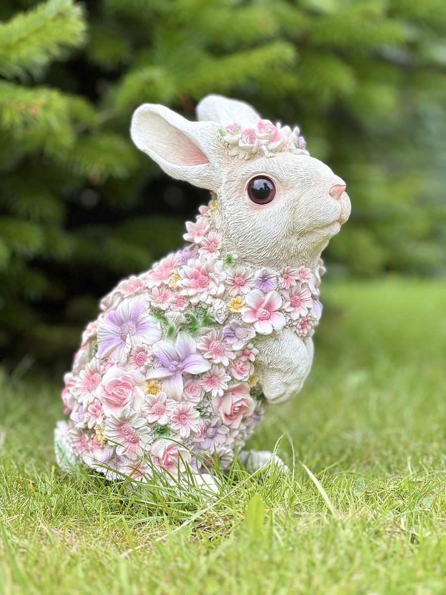 Bloemen konijn 30 cm hoog - konijn - dierenbeeld - polyester - fleurig - lief - lente - zomer - decoratie - interieurdecoratie - tuindecoratie - cadeau - geschenk - voor haar - Moederdag - Vaderdag - Verjaardag - Nieuwjaar - Kerst - Pasen