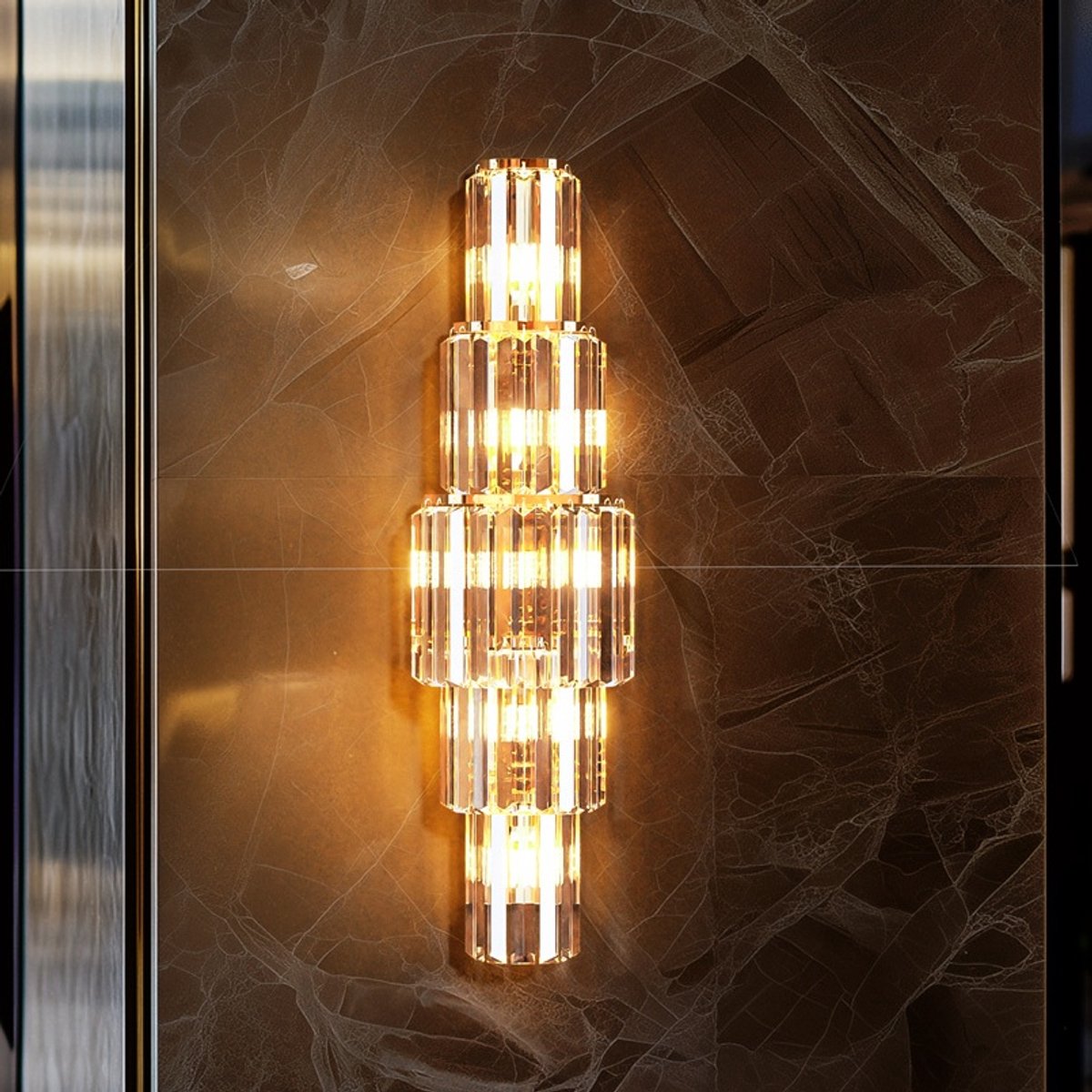 NAVOBIZ Kristallen wandlamp - Muurlamp - Wandverlichting - 3 instelbare lichtkleuren - Dimbare verlichting - Goud kleurig