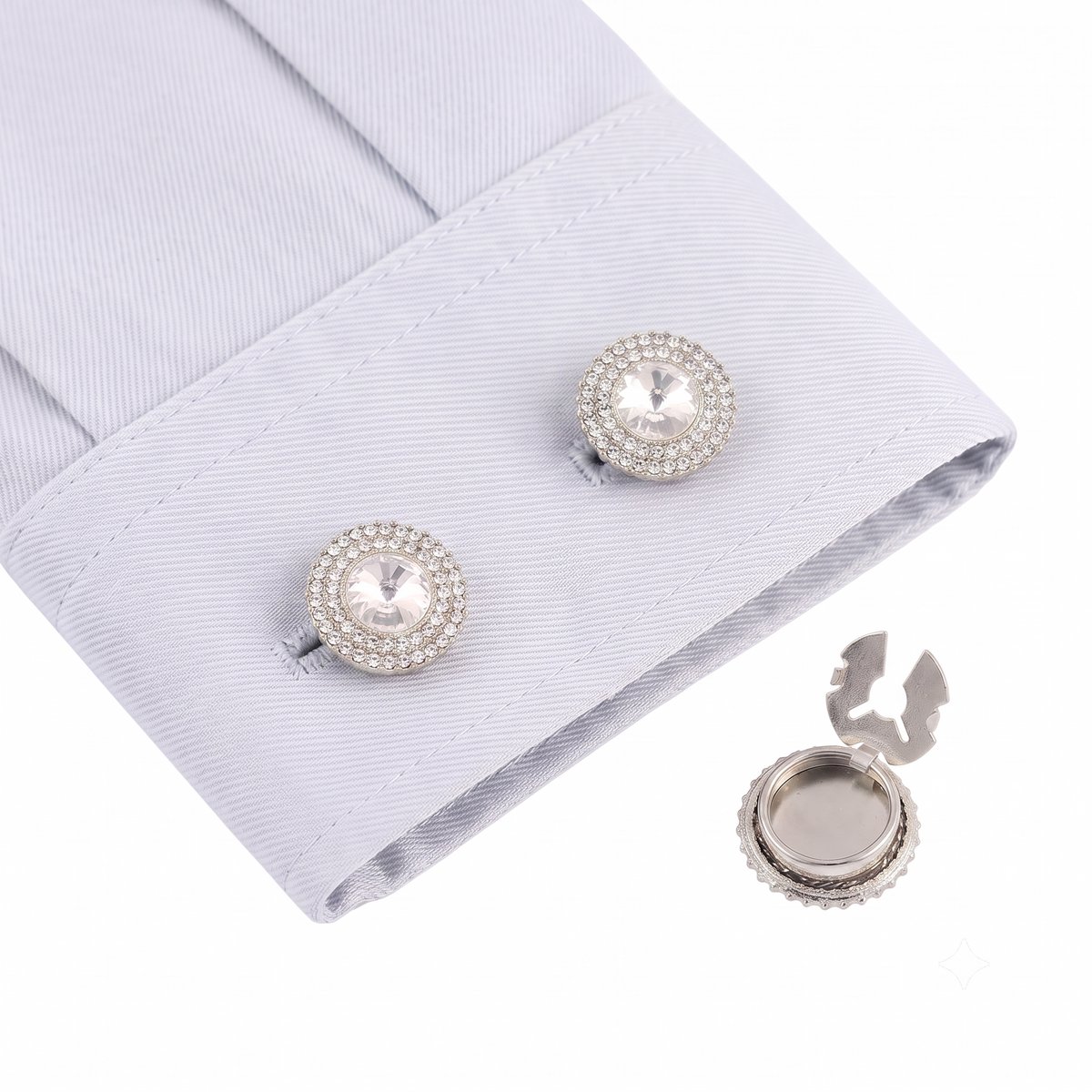 Button Covers Set van 2 - Knoop Covers voor Overhemden & Blouses - Met Grote Kristalsteen & Strass Halo - Manchetknopen Alternatief - Accessoires Cadeau - Zilver