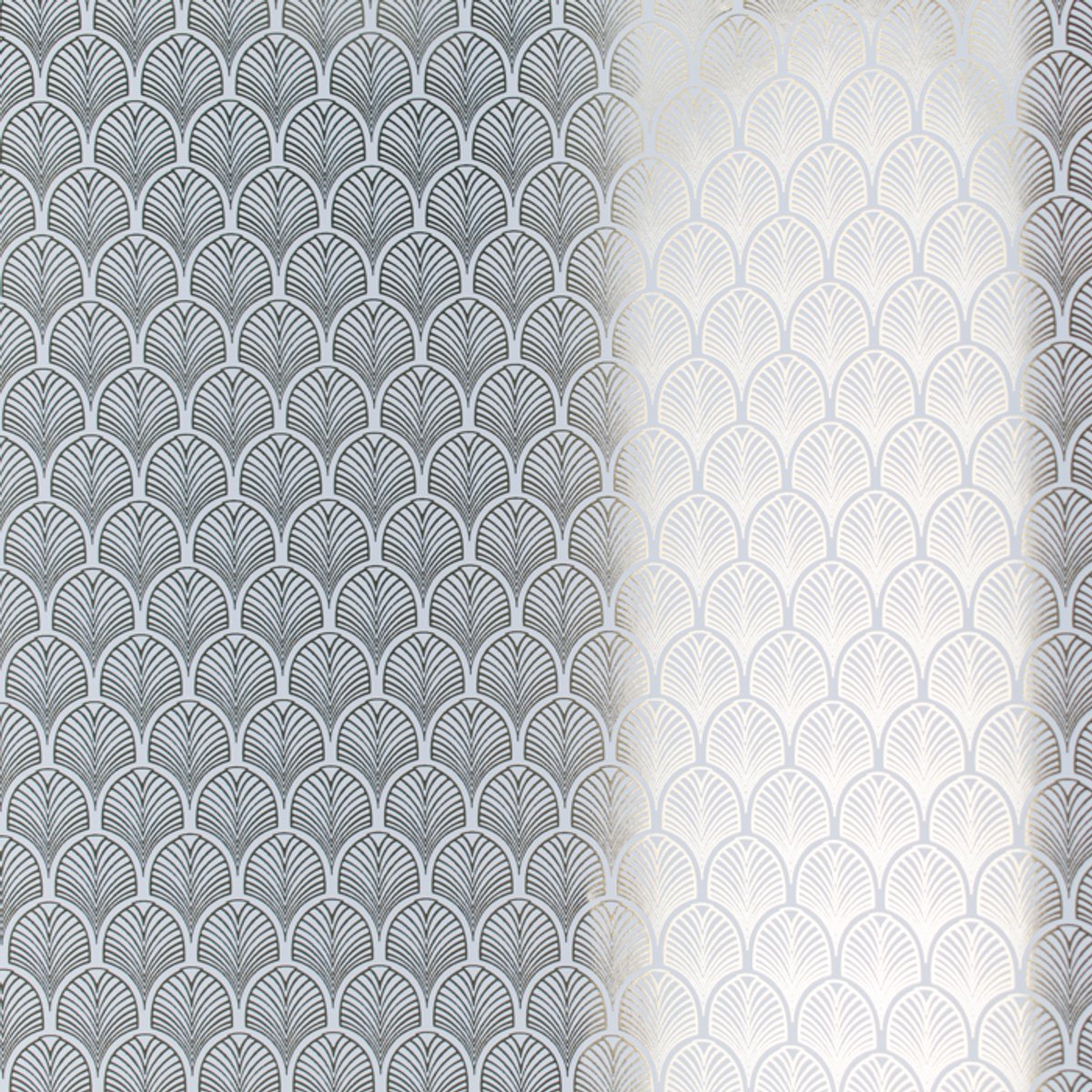 Inpakpapier - 50 cm x 150 meter - wit met gouden waaiers - metallic