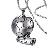 Zilverkleurige ketting met voetbal en schoen hanger – schakelketting voor heren – sportief design