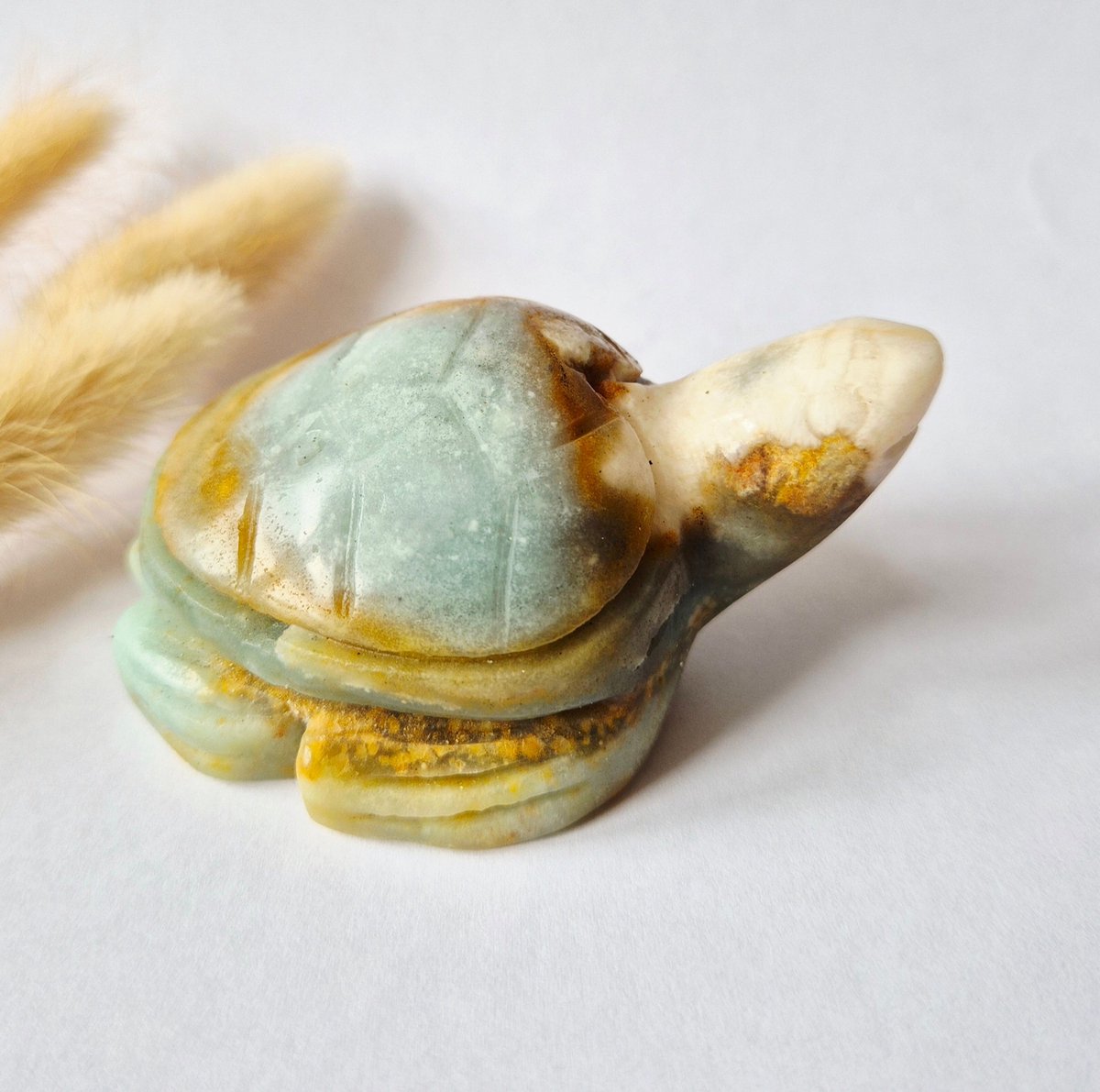 Caribbean Calcite Schildpad – 167 Gram Edelsteen Crystal Carving