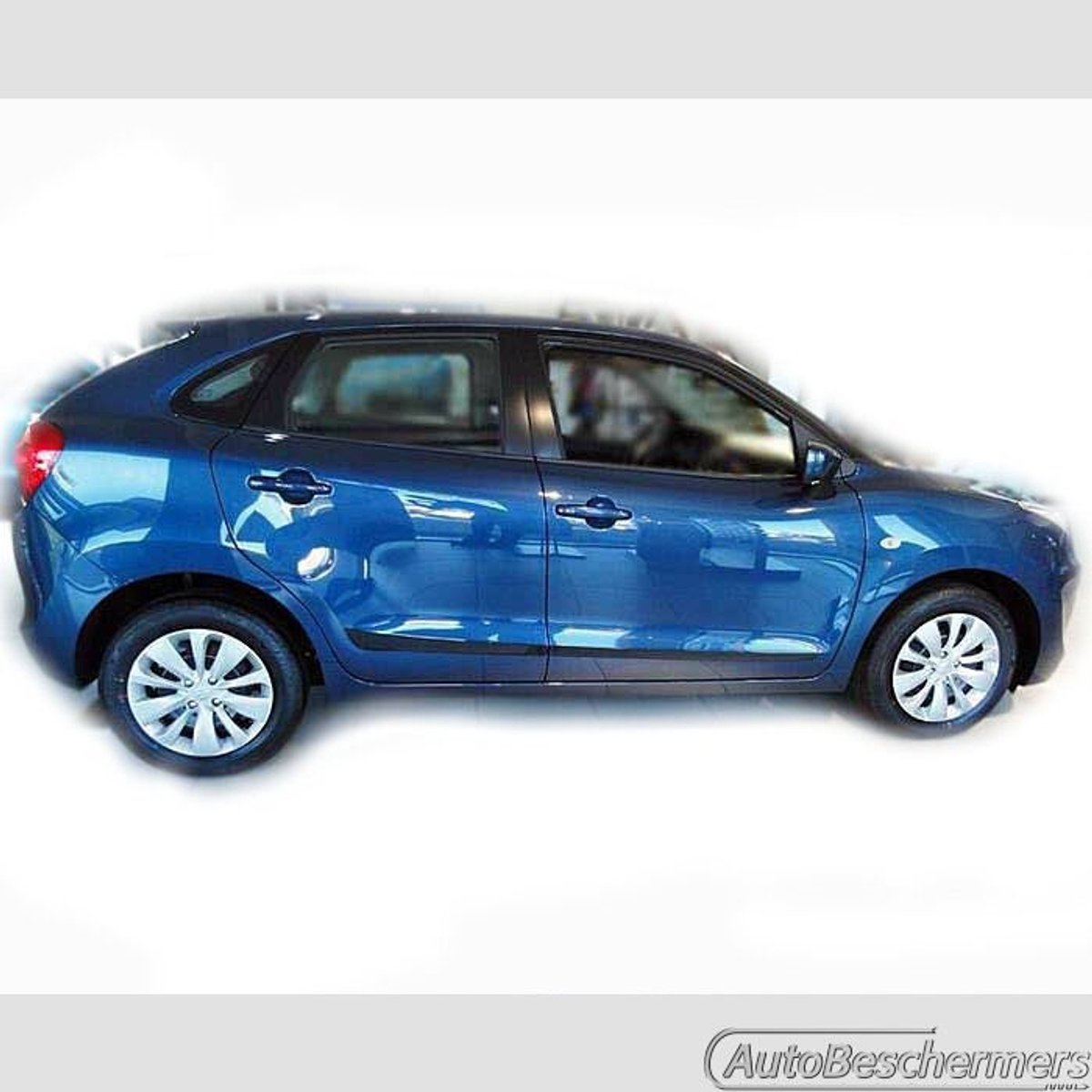 Stootlijsten set zwart voor Suzuki Suzuki Baleno 06.2016-. De stootstrips zijn zelfklevend. Set a 4 stuks (#0053)