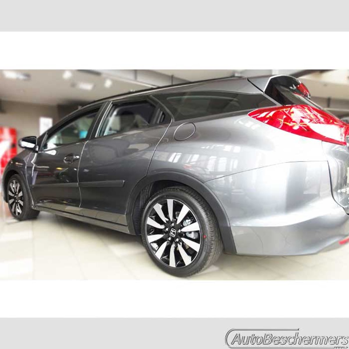 Stootlijsten set zwart voor Honda Civic Tourer 03.2014-. De stootstrips zijn zelfklevend. Set a 4 stuks (#1614)