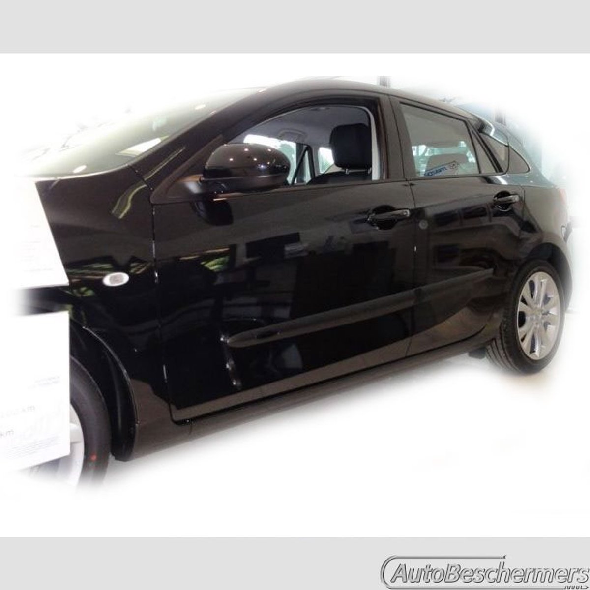 Stootlijsten set zwart voor Mazda3 2011-2013. De stootstrips zijn zelfklevend. Set a 4 stuks (#0022)