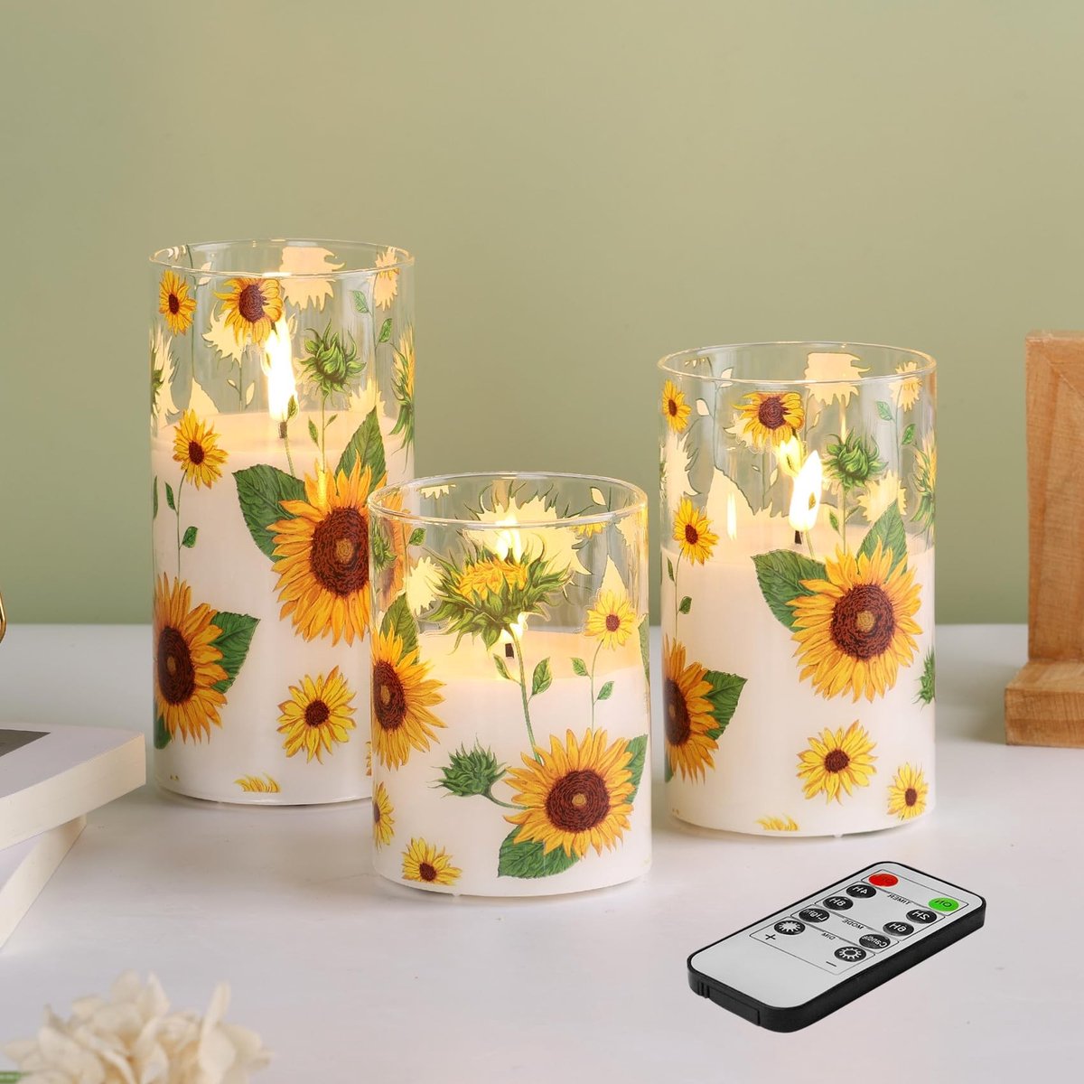 Omgoods - Zonnebloem LED Kaarsen met Afstandsbediening - Vlamloze Pillar Kaarsen Set van 3