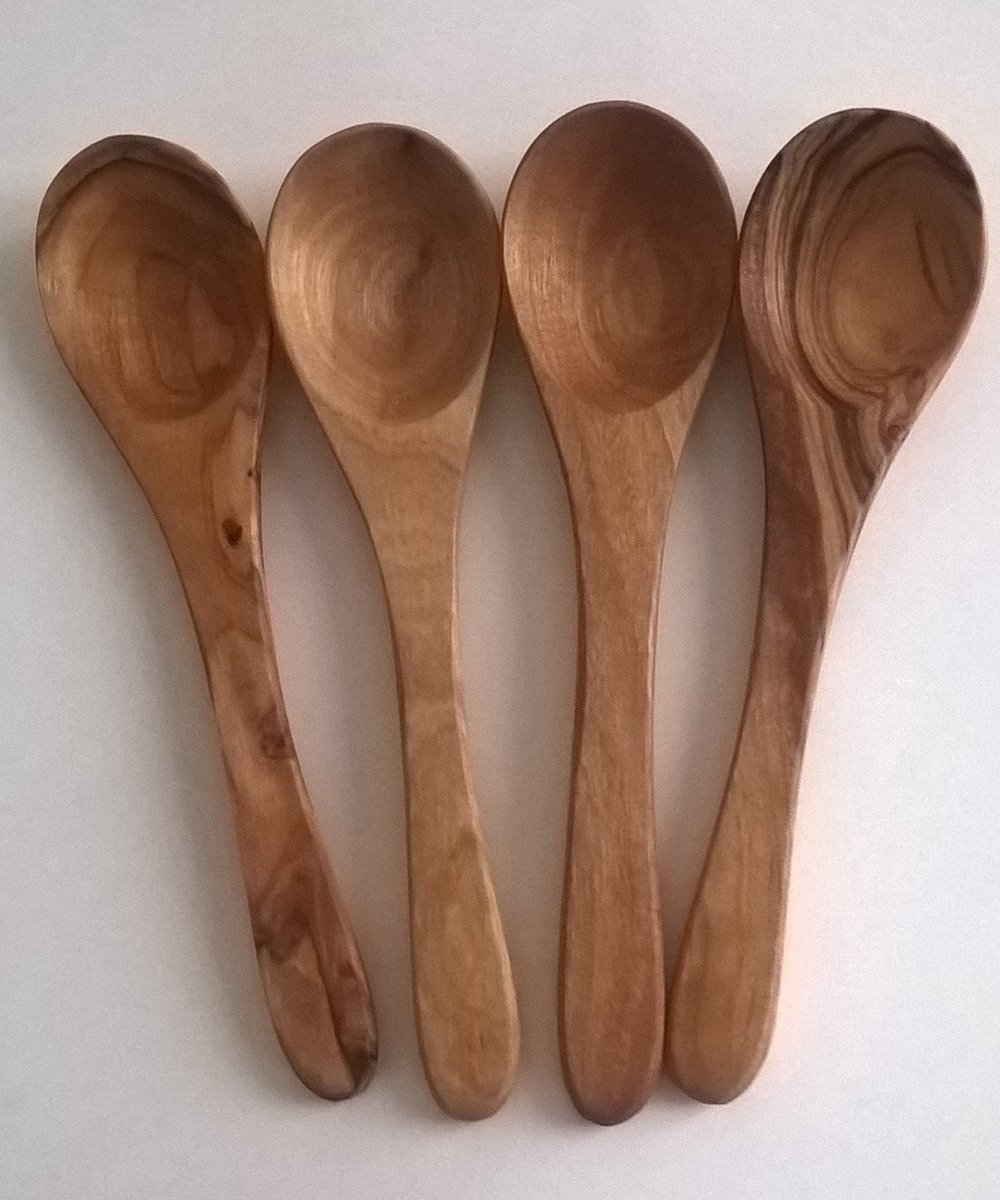 Omgoods - Set van 4 Kleine Houten Lepels van Olijfhout - Perfect voor Kinderen en Desserts