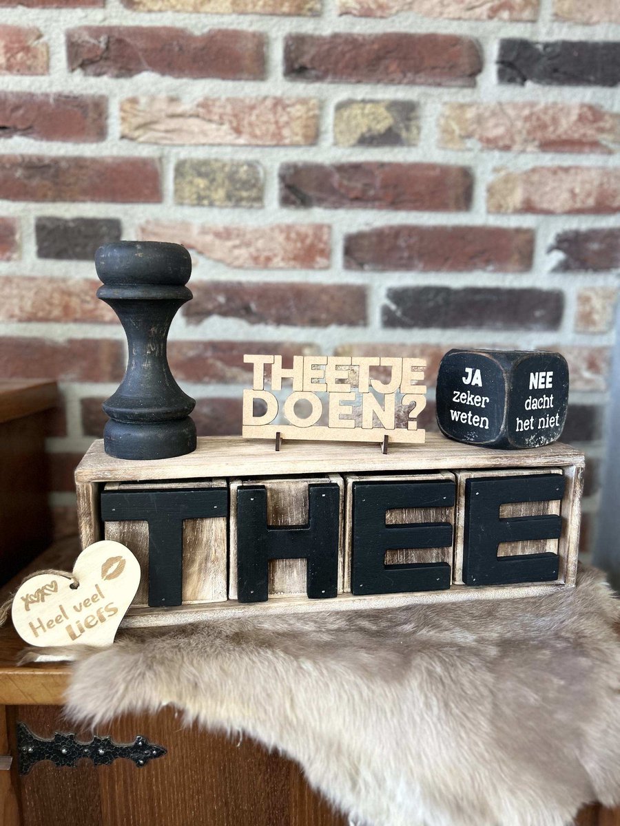 Creaties van hier – Cadeau pakket Theetje doen - 40x12 - kandelaar - theekastje - dobbelsteen ja/nee - theetje doen? - met houten hartje -