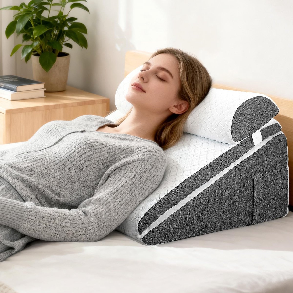 Omgoods - 3-in-1 Verstelbaar Wigkussen voor Bed en Bank - Orthopedisch Reflux Kussen