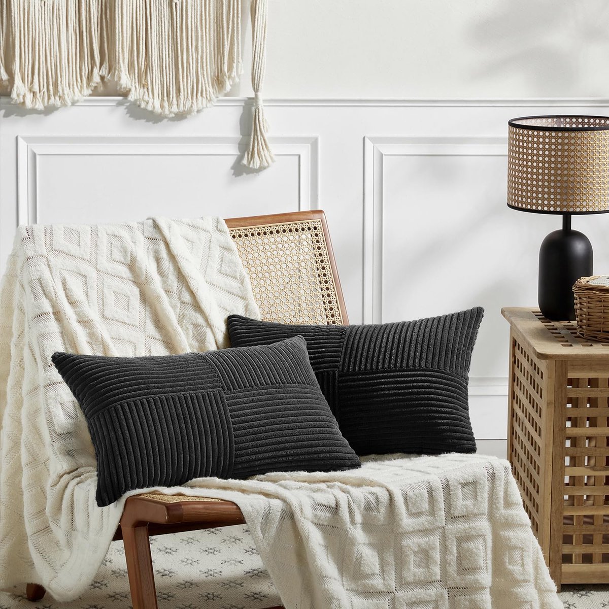 Set van 2 corduroy kussenslopen, 35 x 60 cm, zacht, modern, decoratieve kussenslopen, kussensloop, bankkussen, sierkussen, boho, decoratie voor bank, slaapkamer, woonkamer, balkon, zwart