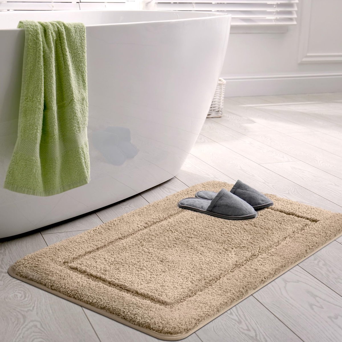 Badmat 60x90 cm, Enkele Mat, Hoogpolige Microvezel, Antislip & Wasbaar, Absorberende Douchemat, Perfect voor Bad & WC, Beige