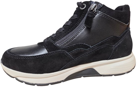 Zwarte hoge veterschoen met rits van leer en suède, met beige zool.