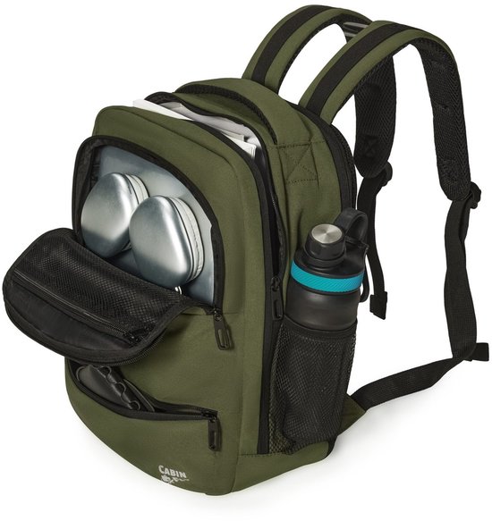 Groene rugzak met open vak met lunchboxen en een waterfles in het zijvak.