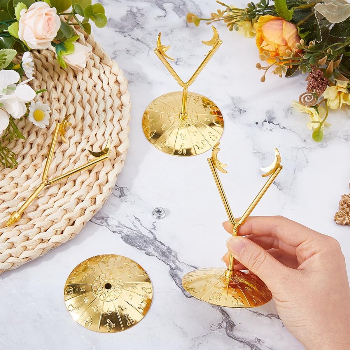 SnelShoppen - 3-delige Hart Kristal Display Stand Gouden Metaal Rock Display Stand Kleine Kristallen Balhouders 7x11.2cm Rhombus Basis voor Woonkamer