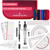 Rood etui met 15 geometrische onderdelen, waaronder linialen, passer, potlood en gum. In 6 verschillende kleuren.