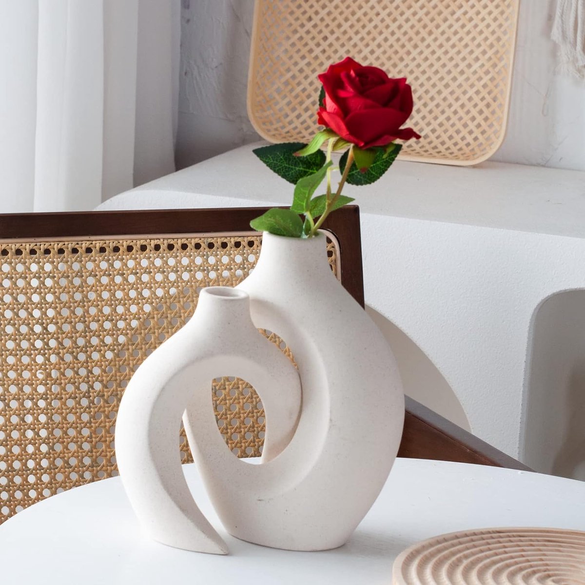 Vaas Keramiek voor Woonkamer, Slaapkamer en Kantoor – Handgemaakte Decoratieve Vaas Set – 2-Delig – Uniek Opengewerkt Design – Voor Droogbloemen en Pampasgras – Matte Textuur – Wit