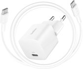 Witte Belkin 25W USB-C oplader met een witte 1m USB-C naar USB-C kabel.