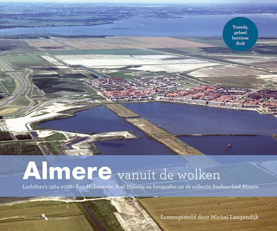 Vanuit de wolken 8 - Almere vanuit de wolken