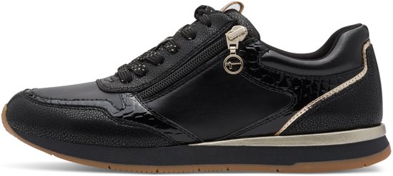 Zwarte Tamaris sneaker met krokodillenprint, rits en gouden accenten.