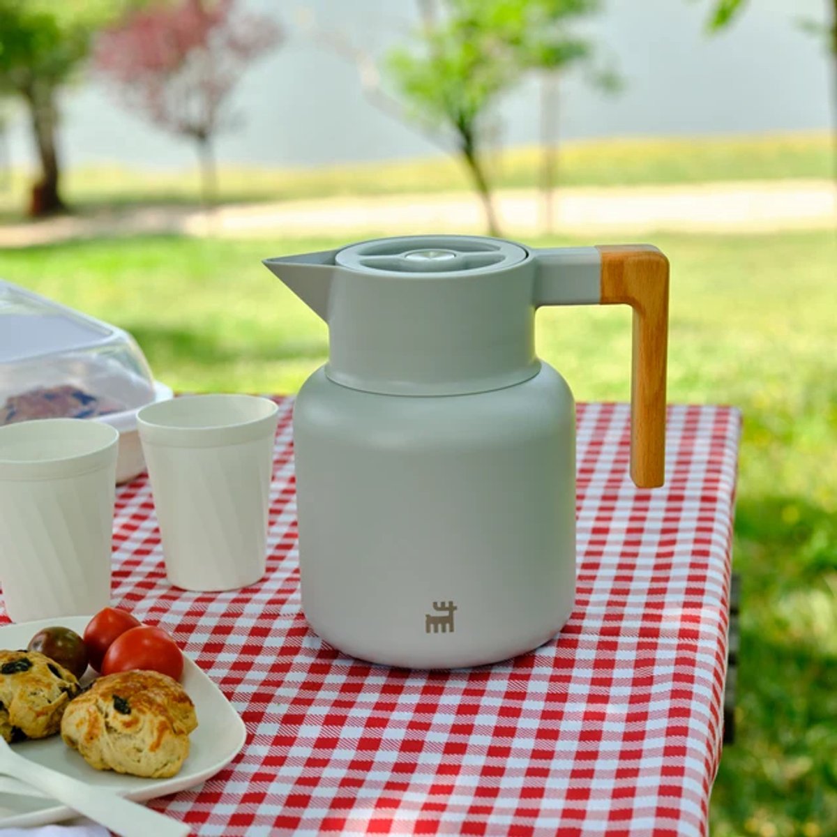 Karaca Corelock RVS Thermoskan 1,6 Liter – Dubbelwandige Isolatiefles – Licht Grijs – Lekvrij – Roestvrij Staal